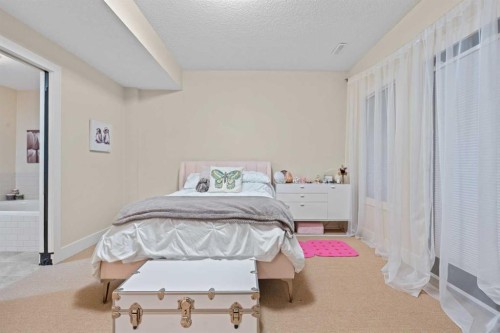 230 Garrison Square Sw, Calgary, AB - Indoor Photo Showing Bedroom