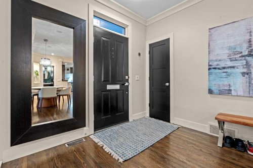 230 Garrison Square Sw, Calgary, AB - Indoor Photo Showing Other Room