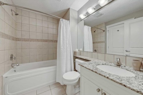 3629 1A Street Sw, Calgary, AB - Indoor Photo Showing Bathroom