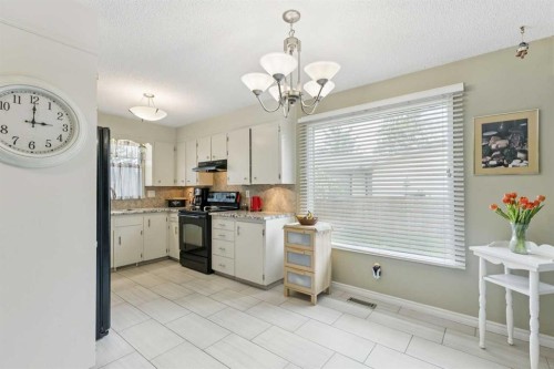 323 Ranchview Place Nw, Calgary, AB - Indoor