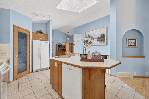 86 Chapalina Way Se, Calgary, AB 