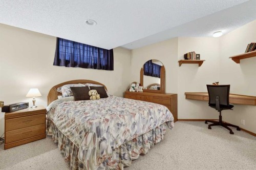 86 Chapalina Way Se, Calgary, AB 