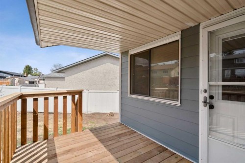 124 Bergen Crescent Nw, Calgary, AB - Outdoor With Deck Patio Veranda With Exterior