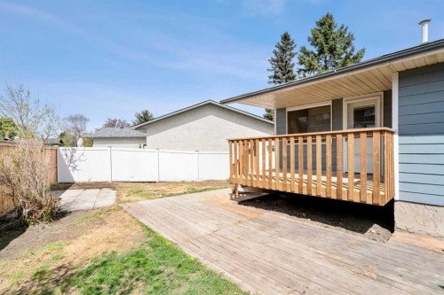 124 Bergen Crescent Nw, Calgary, AB - Outdoor