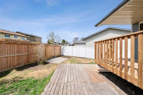 124 Bergen Crescent Nw, Calgary, AB - Outdoor With Deck Patio Veranda With Exterior