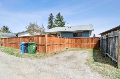 124 Bergen Crescent Nw, Calgary, AB - Outdoor