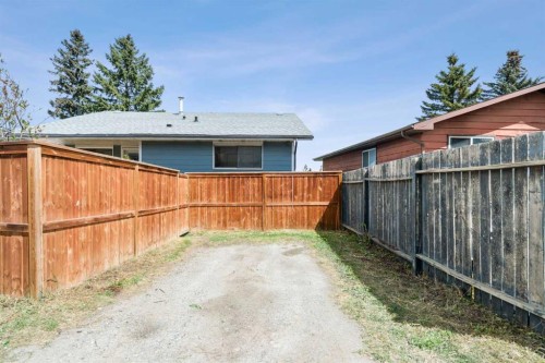 124 Bergen Crescent Nw, Calgary, AB - Outdoor