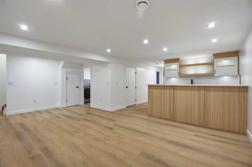 9532 Allison Drive Se, Calgary, AB - Indoor