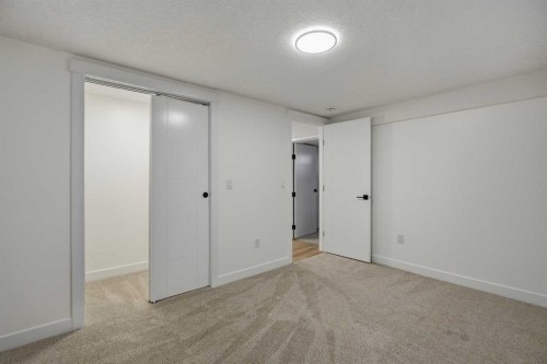 9532 Allison Drive Se, Calgary, AB - Indoor Photo Showing Other Room