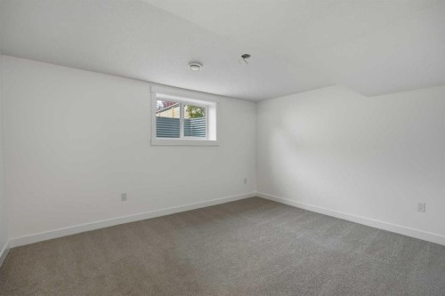 9532 Allison Drive Se, Calgary, AB - Indoor Photo Showing Other Room