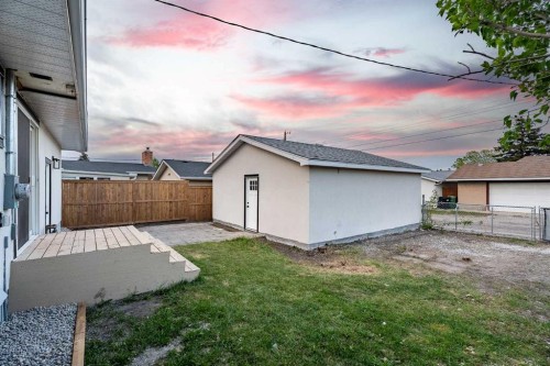9532 Allison Drive Se, Calgary, AB - Outdoor With Exterior