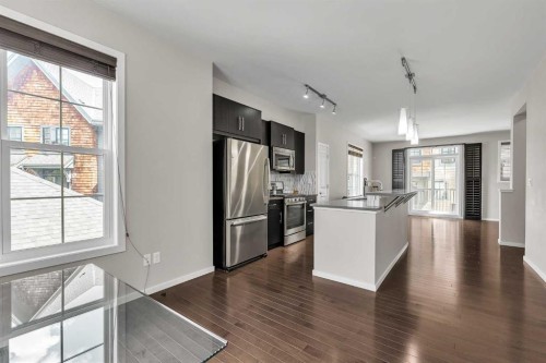 439 Ascot Circle Sw, Calgary, AB 