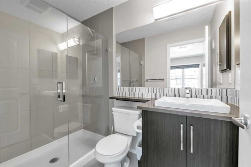 439 Ascot Circle Sw, Calgary, AB 