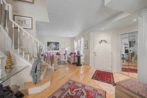 2020 Sirocco Drive Sw, Calgary, AB - Indoor Photo Showing Other Room