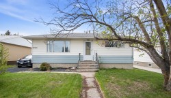 5417 50 Street Olds, AB T4H 1J1