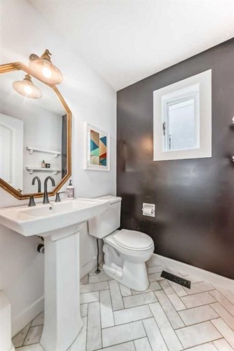 2235 7 Avenue, Calgary, AB 