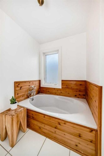 2235 7 Avenue, Calgary, AB 