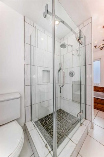 2235 7 Avenue, Calgary, AB 