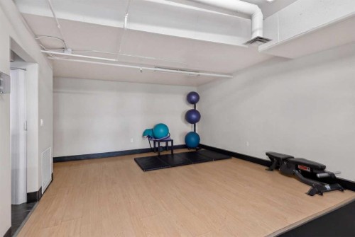 6-108 Rockyledge View Nw, Calgary, AB - Indoor