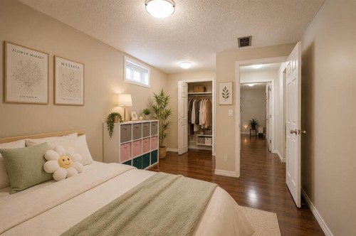 24 Bedford Road Ne, Calgary, AB 
