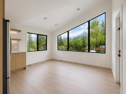 634A 7Th Street, Canmore, AB - Indoor Photo Showing Other Room