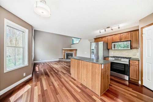 177 Douglas Glen Heath Se, Calgary, AB - Indoor Photo Showing Kitchen
