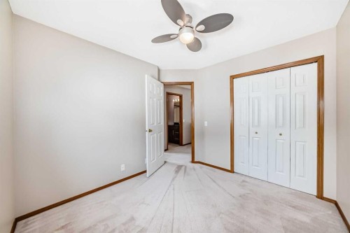 177 Douglas Glen Heath Se, Calgary, AB - Indoor Photo Showing Other Room
