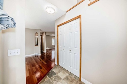 177 Douglas Glen Heath Se, Calgary, AB - Indoor Photo Showing Other Room