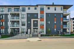 4417-15 Sage Meadows Landing NW Calgary, AB T3P 1E5
