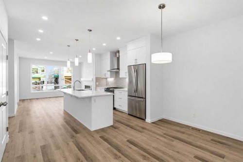 199 Annette Landing Nw, Calgary, AB - Indoor Photo Showing Kitchen With Stainless Steel Kitchen With Upgraded Kitchen