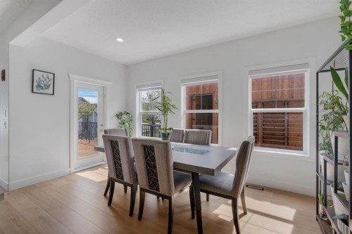 71 Canals Close Sw, Airdrie, AB - Indoor Photo Showing Dining Room