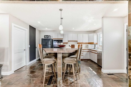 11 Huntstrom Place Ne, Calgary, AB - Indoor Photo Showing Dining Room