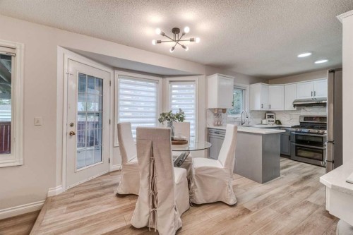 8286 Edgebrook Drive Nw, Calgary, AB - Indoor