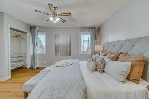 8286 Edgebrook Drive Nw, Calgary, AB - Indoor Photo Showing Bedroom