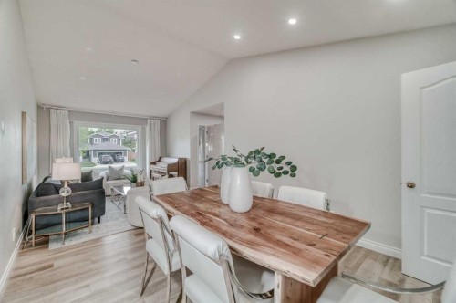 8286 Edgebrook Drive Nw, Calgary, AB - Indoor