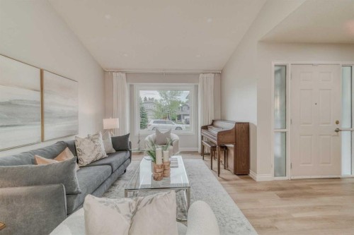 8286 Edgebrook Drive Nw, Calgary, AB - Indoor Photo Showing Living Room