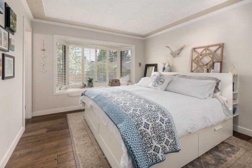 14519 Parkside Drive Se, Calgary, AB - Indoor Photo Showing Bedroom