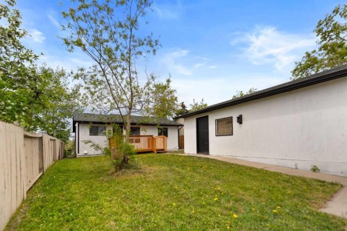276 Fallswater Road Ne, Calgary, AB - Outdoor