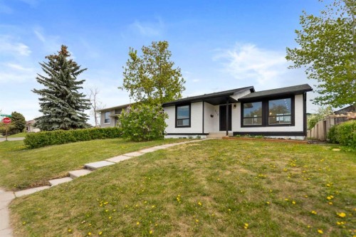 276 Fallswater Road Ne, Calgary, AB - Outdoor