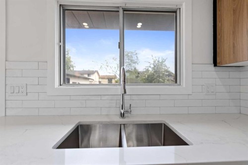 276 Fallswater Road Ne, Calgary, AB - Indoor Photo Showing Kitchen