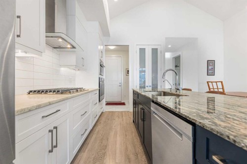 12572 Crestmont Boulevard Sw, Calgary, AB 