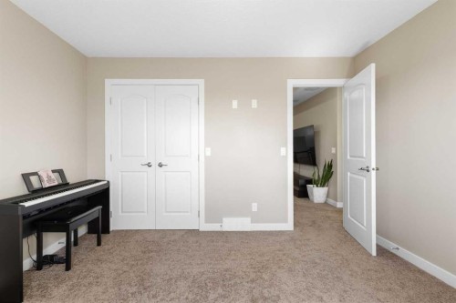 106 Cranarch Landing Se, Calgary, AB 