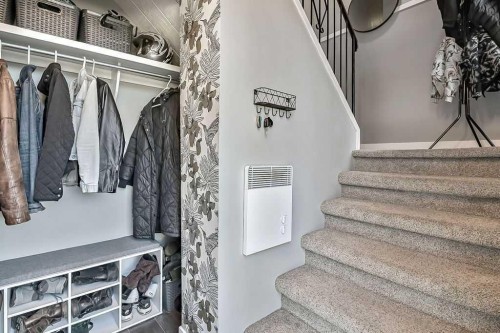 818-13104 Elbow Drive Sw, Calgary, AB - Indoor