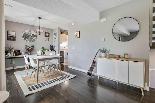 818-13104 Elbow Drive Sw, Calgary, AB - Indoor Photo Showing Dining Room