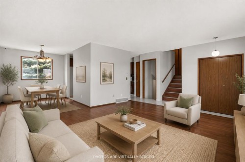 123 Rundleridge Way Ne, Calgary, AB - Indoor Photo Showing Living Room
