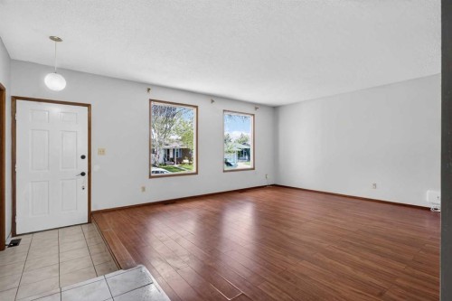 123 Rundleridge Way Ne, Calgary, AB - Indoor
