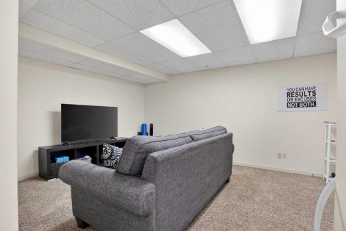 12 Wood Crescent Sw, Calgary, AB - Indoor