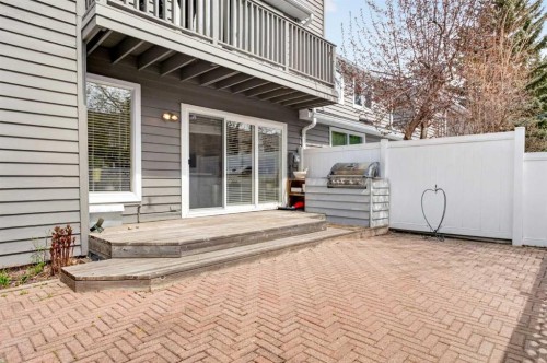 12 Wood Crescent Sw, Calgary, AB - Outdoor