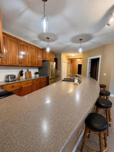 4107-24 Hemlock Crescent Sw, Calgary, AB - Indoor Photo Showing Kitchen