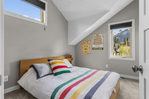 2-817 4Th Street, Canmore, AB - Indoor Photo Showing Bedroom
